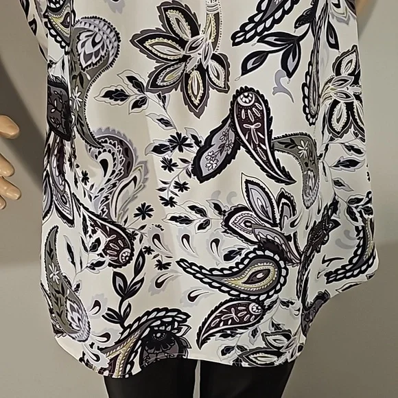 Loft Outlet Round Collar sleeveless Paisley Shell Size M New no tags - Picture 3 of 9